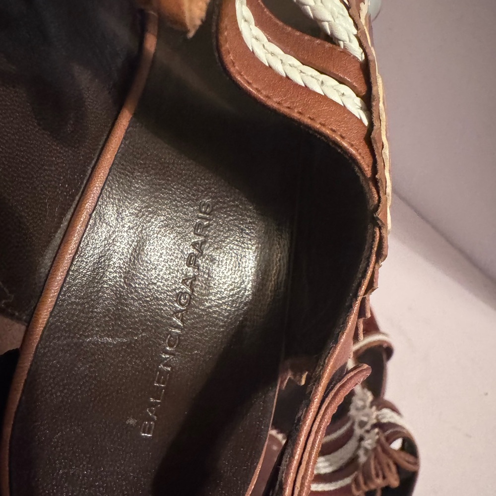 Balenciago Women's Brown and White Sandals
3 in heel - Picture 6 of 10